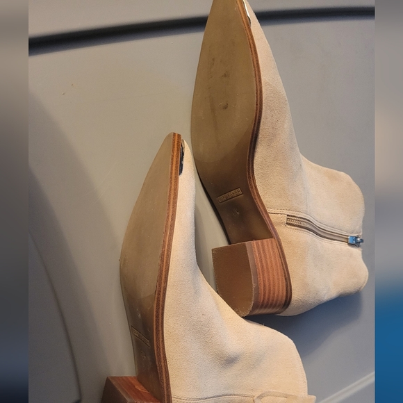 Tan Marc Fisher Western boots - Picture 5 of 5